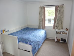 BEDROOM- click for photo gallery